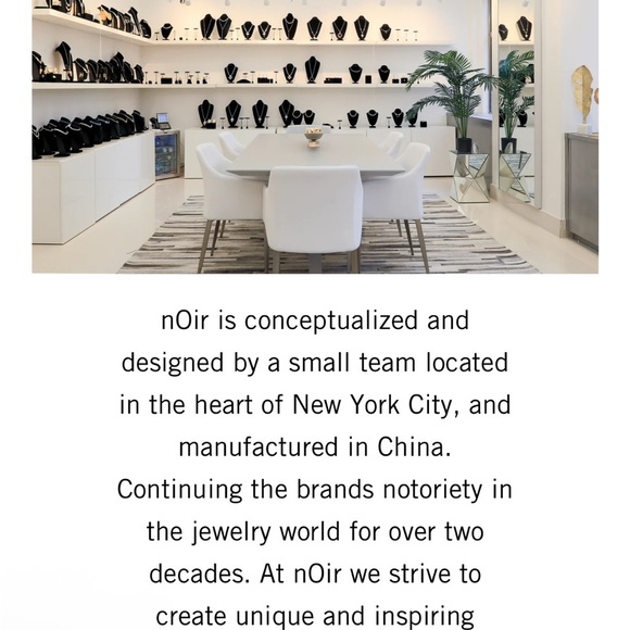 Noir Jewelery DC Comics Pow Ring in Gold NEW - Picture 3 of 3